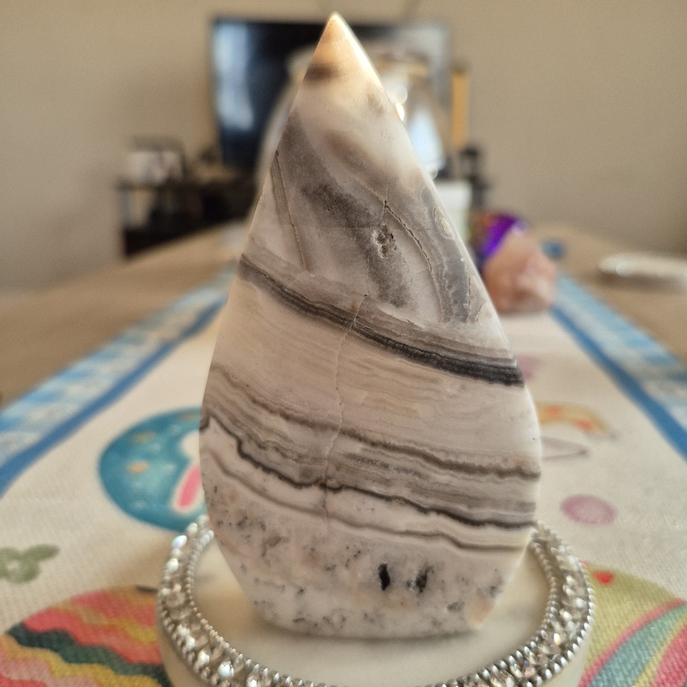 Natural Zebra Calcite Crystal Point Stand-up Freeform #3 - Picture 4 of 8